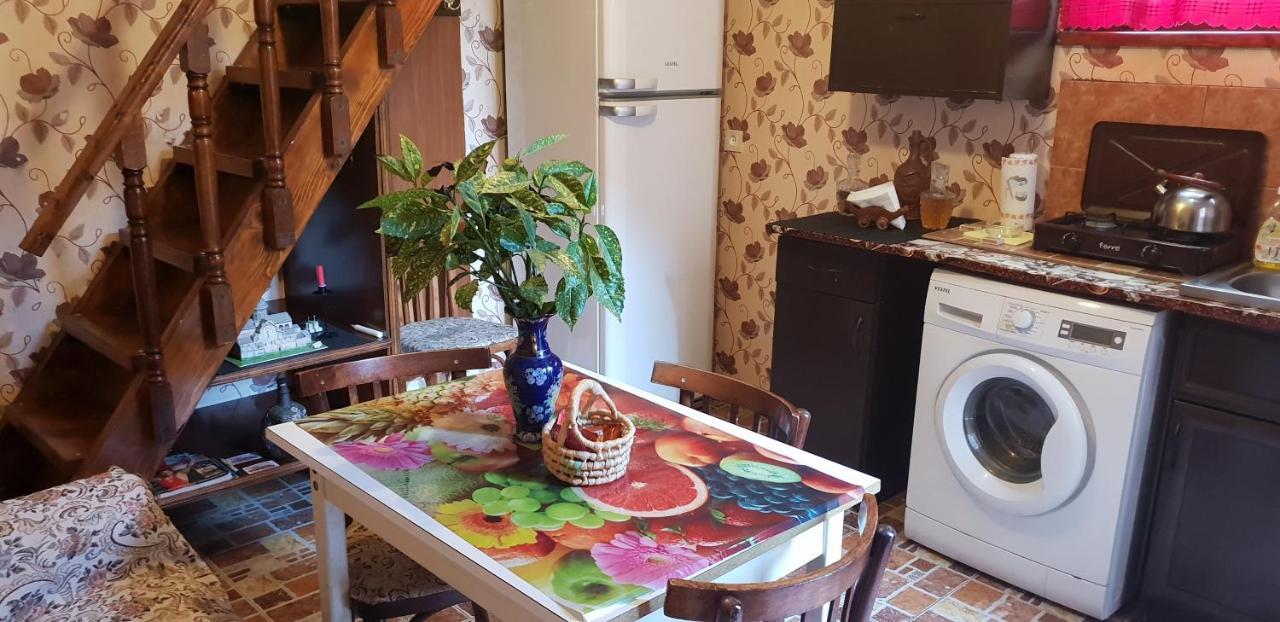 2 Santeli Turn Guest House Tbilisi Zewnętrze zdjęcie